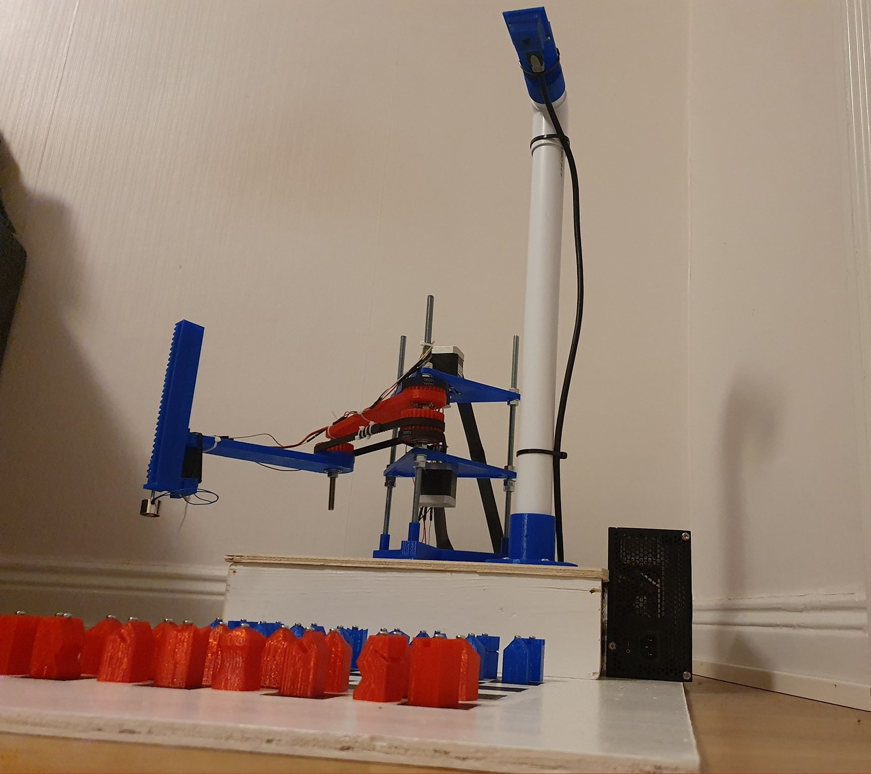 Assembled robot over the custom chessboard